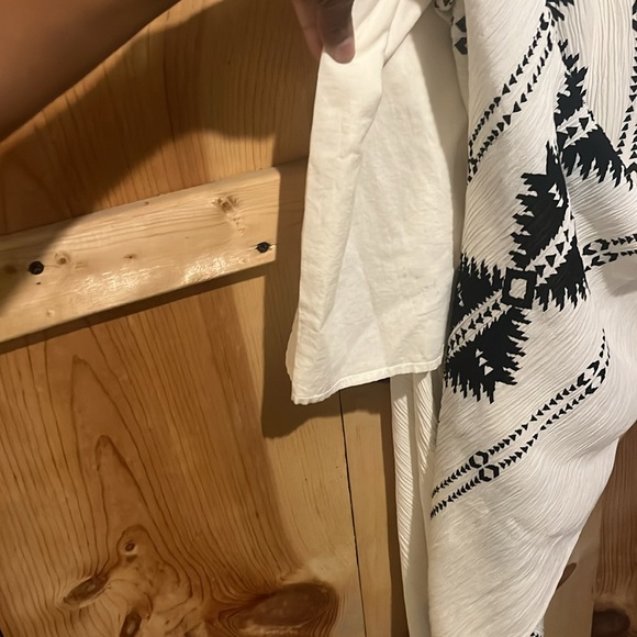 Exhilaration size Medium black and cream maxi sleeveless vee neck dress - Picture 6 of 8